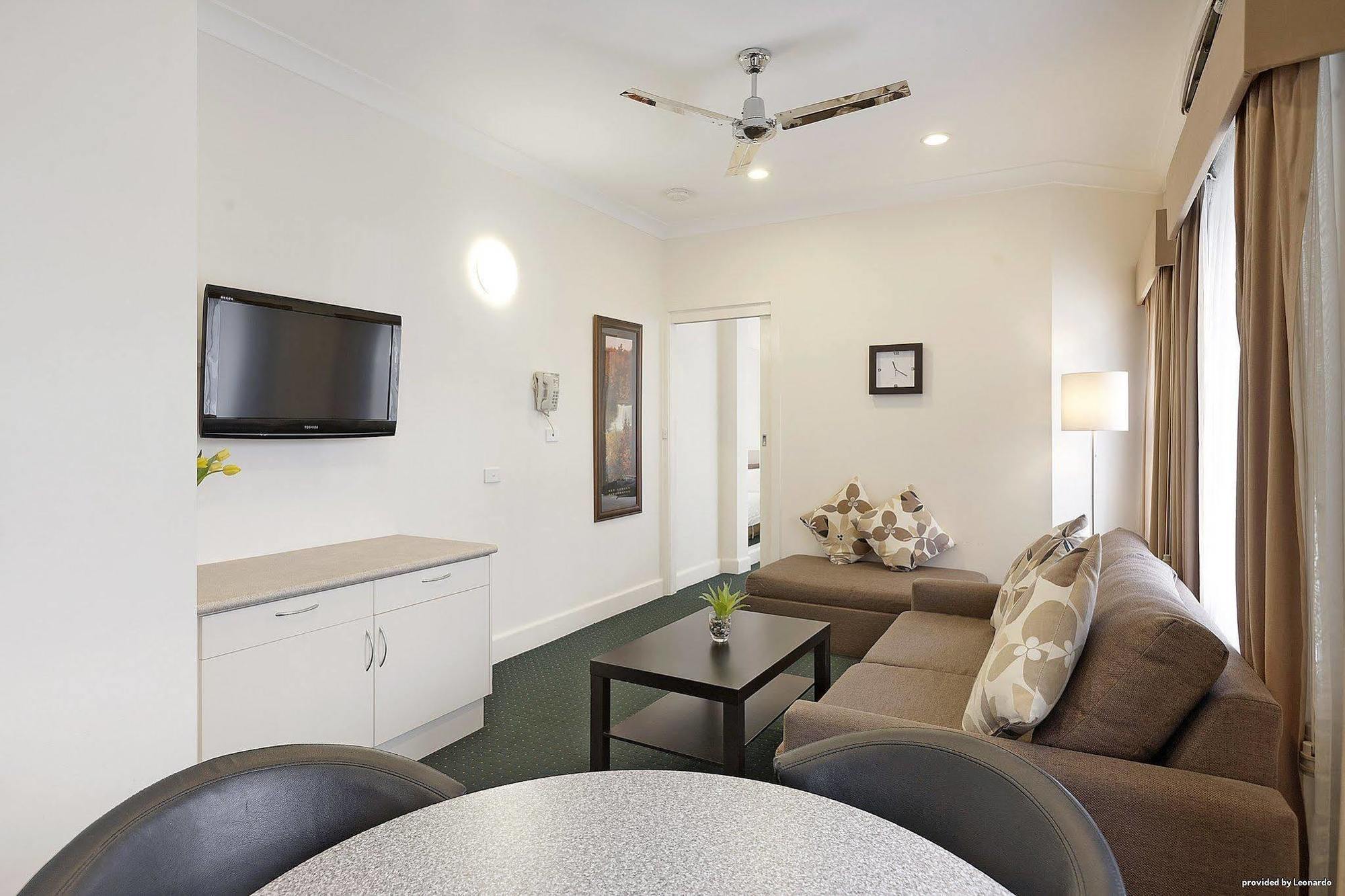 Melbourne'S Princes Park Hotel الغرفة الصورة